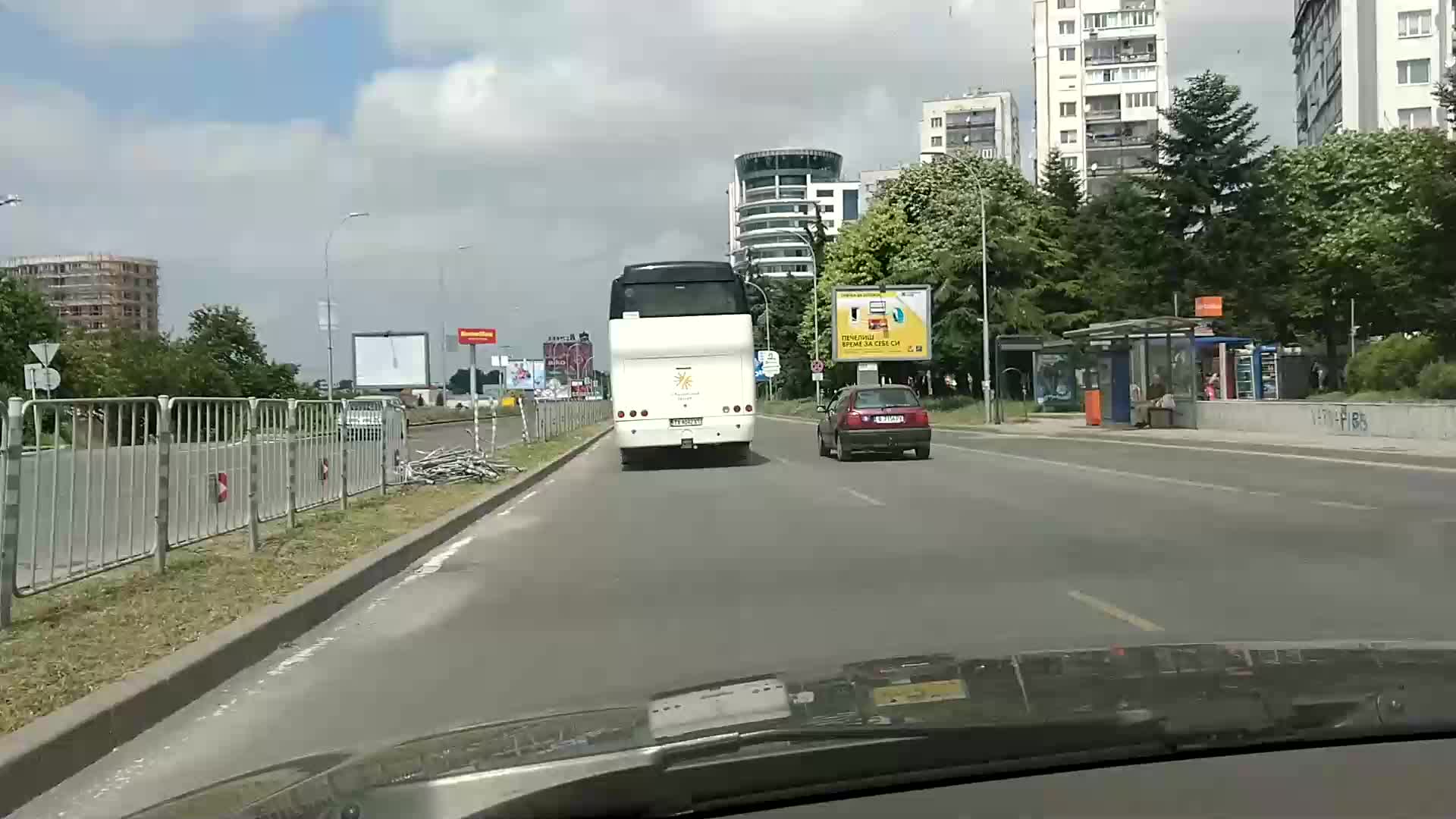 Автобус с превишена скорост във Варна