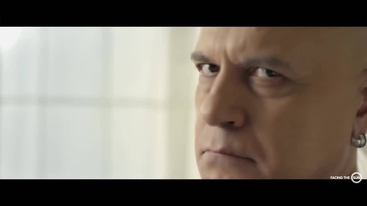 Krisko ft. Slavi Trifonov - Gledai Kak Se Pravi &bull; Official Video 2018