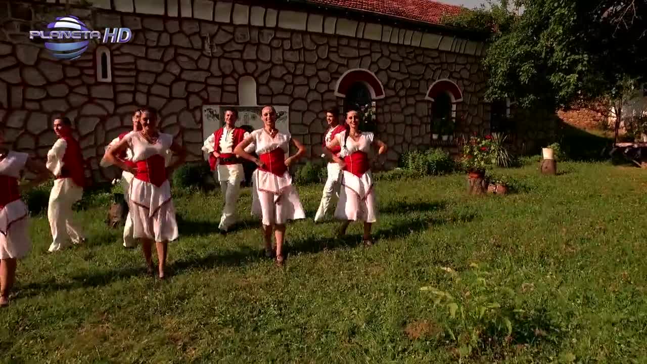 Поли Паскова - Празници, 2015