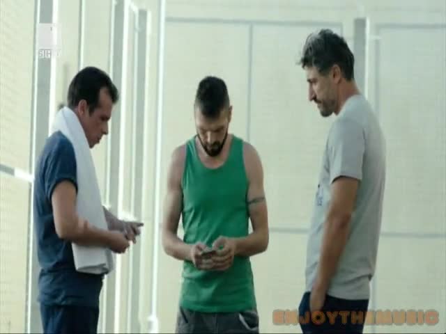 Смях! Защо си лош бе? - Под Прикритие - Сезон 3, Епизод 1
