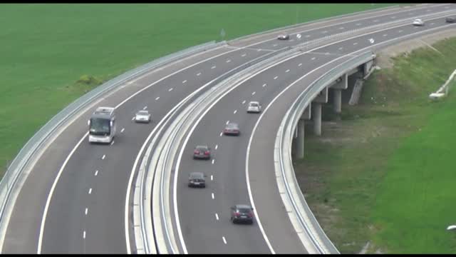 Нормален трафик край Благоевград в деня на „голямото завръщане”