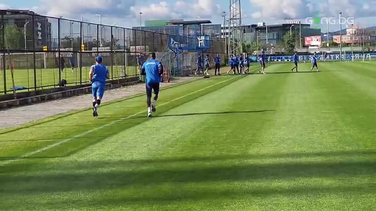 Хосе Кордоба стартира бегови тренировки