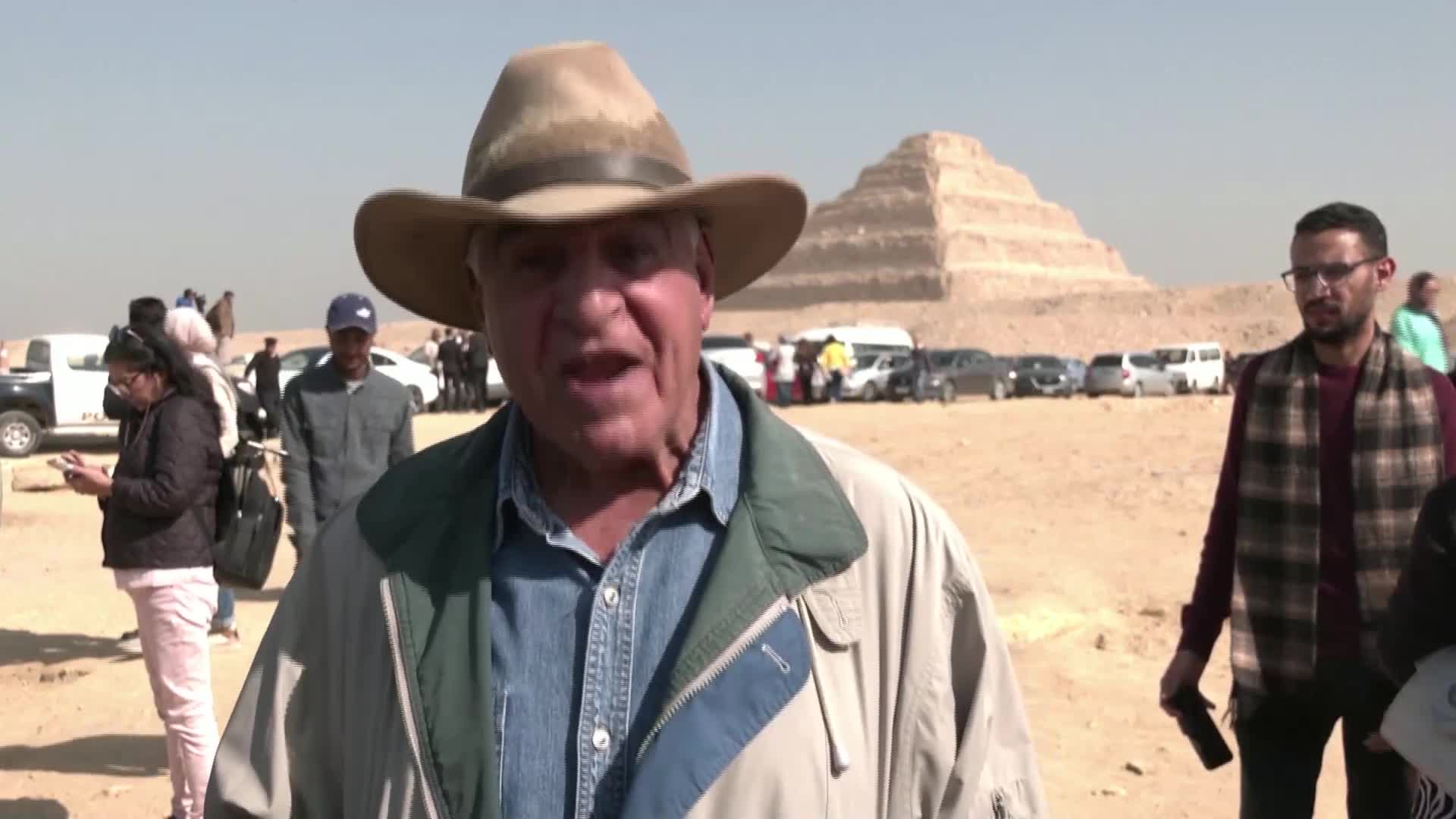 Откриха запечатани гробници на 4300 години в Египет (ВИДЕО)