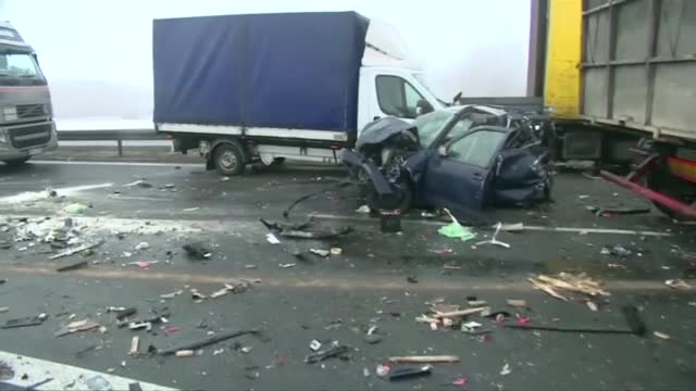 Десетки ранени при две верижни катастрофи на магистрала в Полша