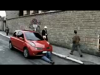 Ето колко са хитри жените шофьори...