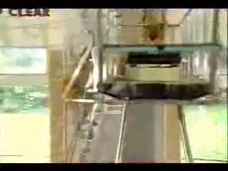 Mr.bean отива на басейн
