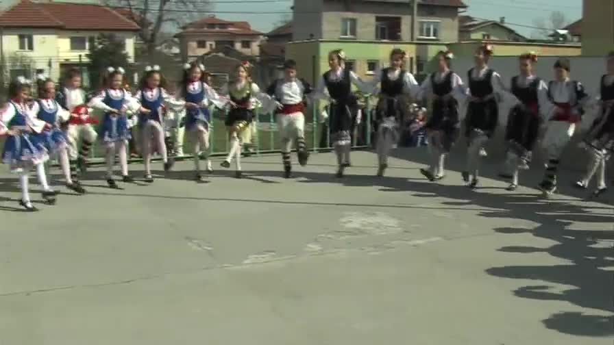 Конно шествие и надбягвания в село Казичене