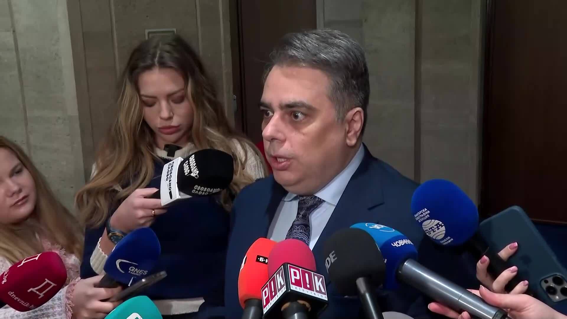 Асен Василев: Ние сме против този крадлив бюджет