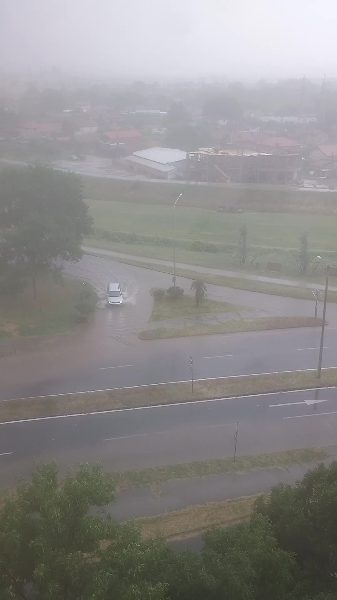 Силна буря удари Ямбол
