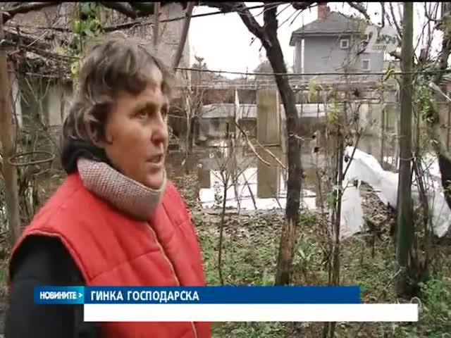 Десетки къщи в Съединение остават наводнени