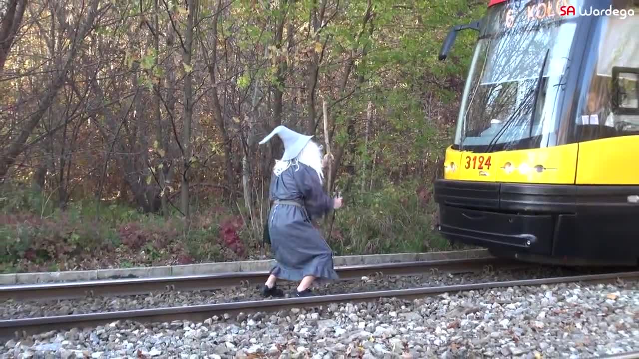 Gandalf - Ти няма да преминеш