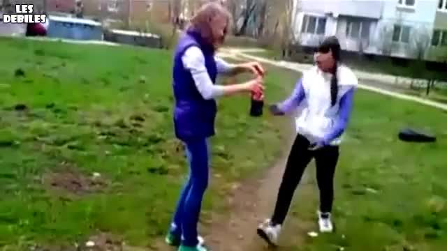 Кока Кола Уби Две Момичета - Пародия