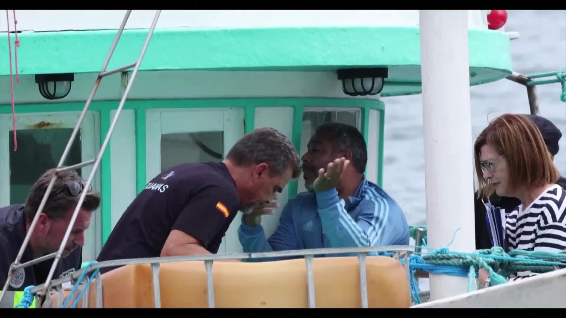 Заловиха 1,5 тона кокаин в рибарска лодка край Канарските острови