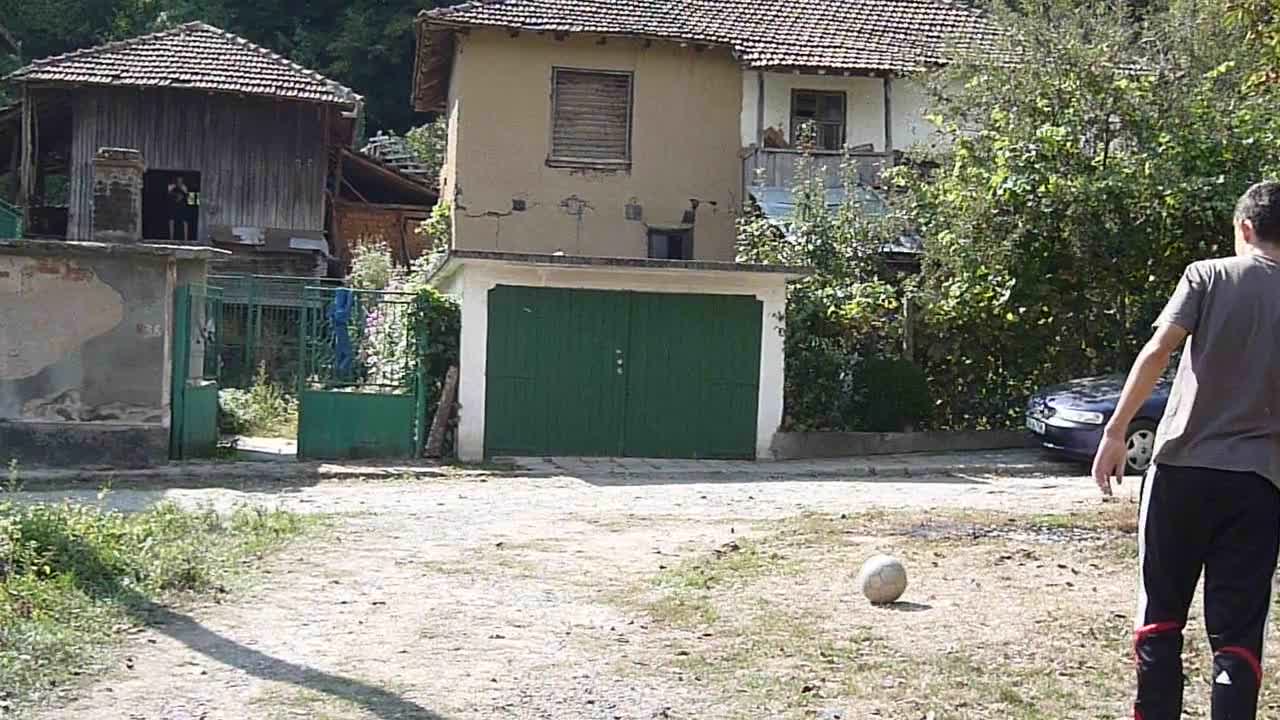 Заснето в точния момент( печката на този човек няма да гори)