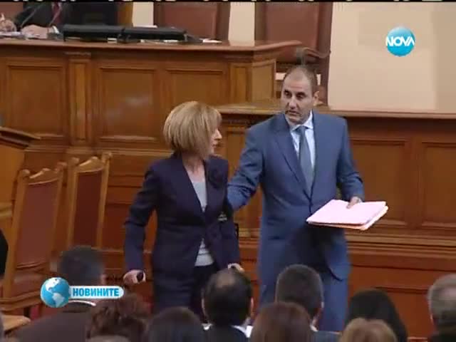 Цецо на помощ на Мая