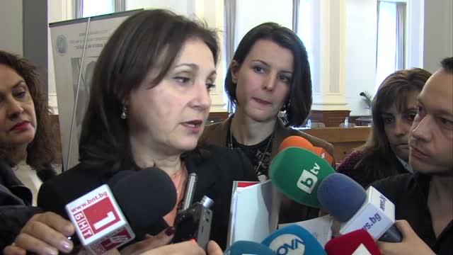 Бъчварова: Няма официална информация за възможен атентат у нас