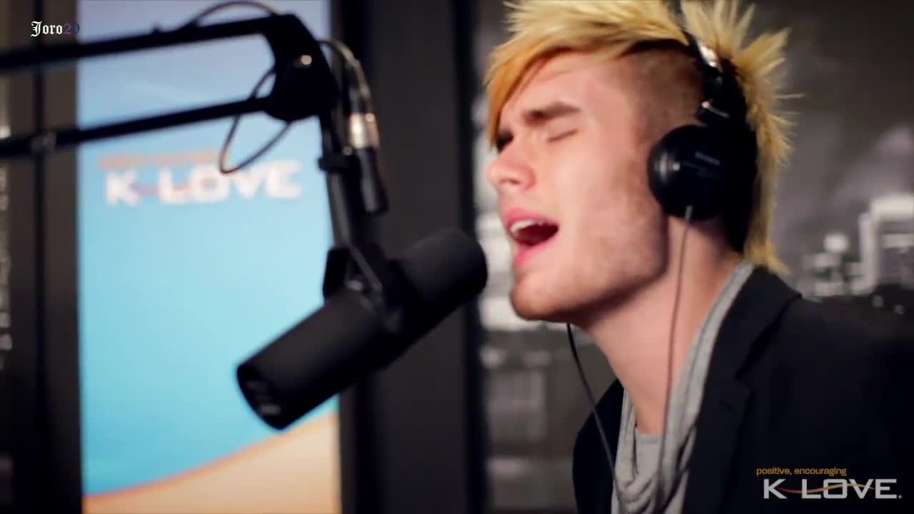 Прекрасно Живо изпълнение .. Colton Dixon - You Are   Превод