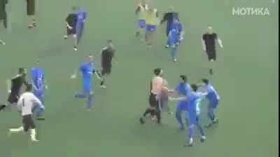 Скандално поведение на терена, гръцки футболисти