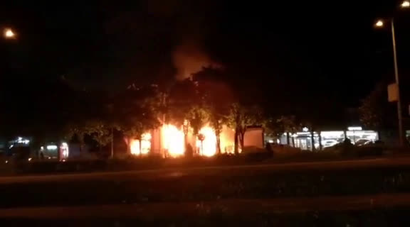 Пожар в мебелен магазин Валдо в жк Славейков