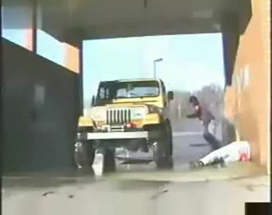 Най - силната водоструйка..!!!:):):)