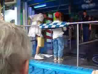 На Една Жена Й Се Дига Полата