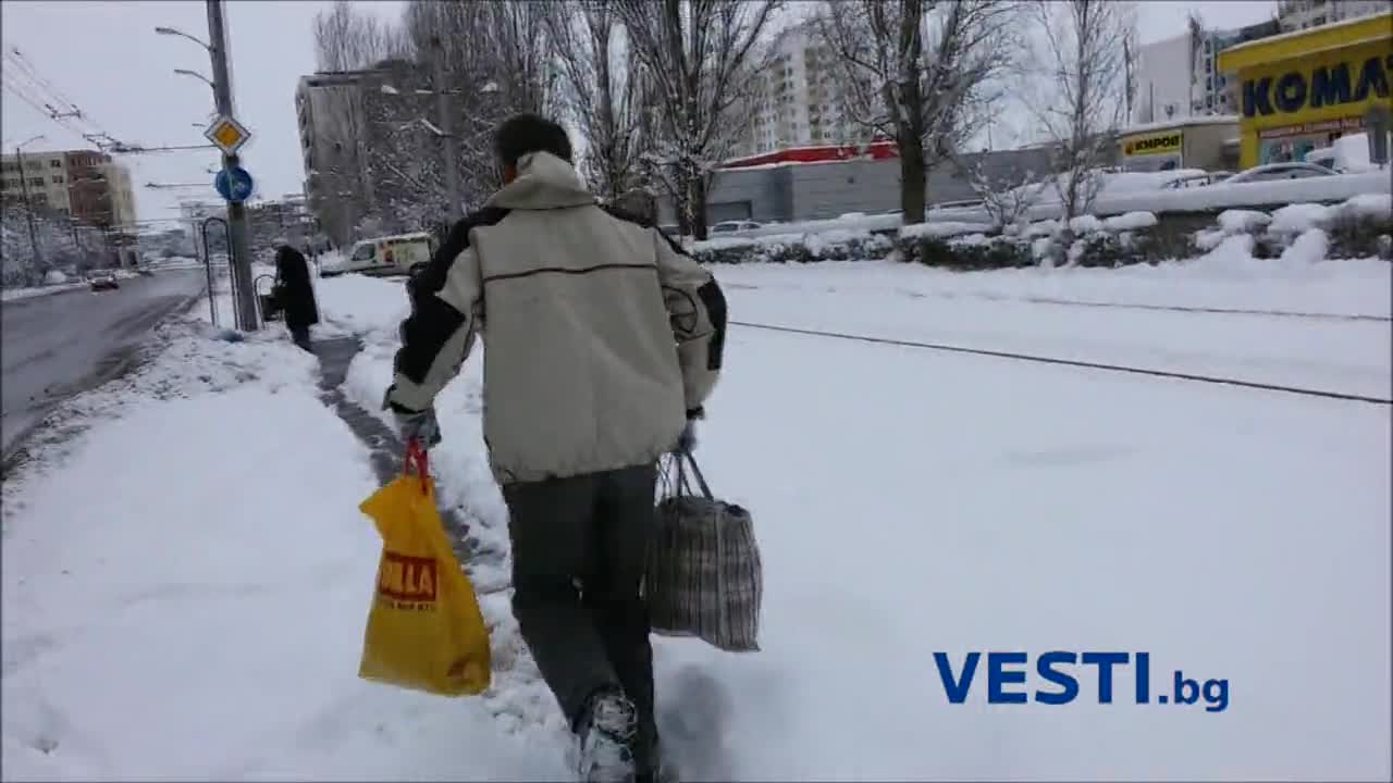 Как да се разминаваме на тротоара