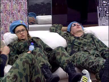 Big Brother /2012/ - Никола разказва виц...