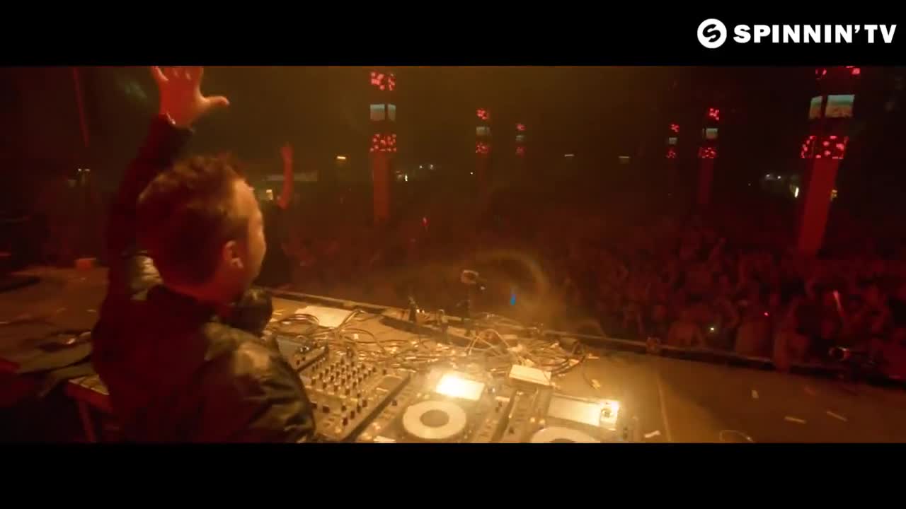 Sander van Doorn vs Sunnery James & Ryan Marciano - Abc