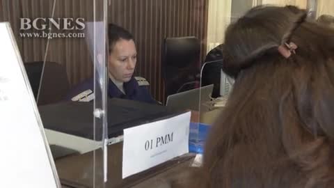 Мобилни екипи на МВР регистрират украинци по хотелите в Слънчев бряг