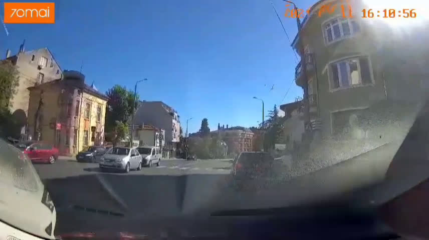 От "Моята новина": Безумно поведение на пътя