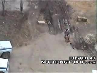 Питбул Напада Хора