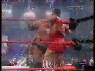 Wwe - Ракиши Прави Вонящото Лице На Енгъл