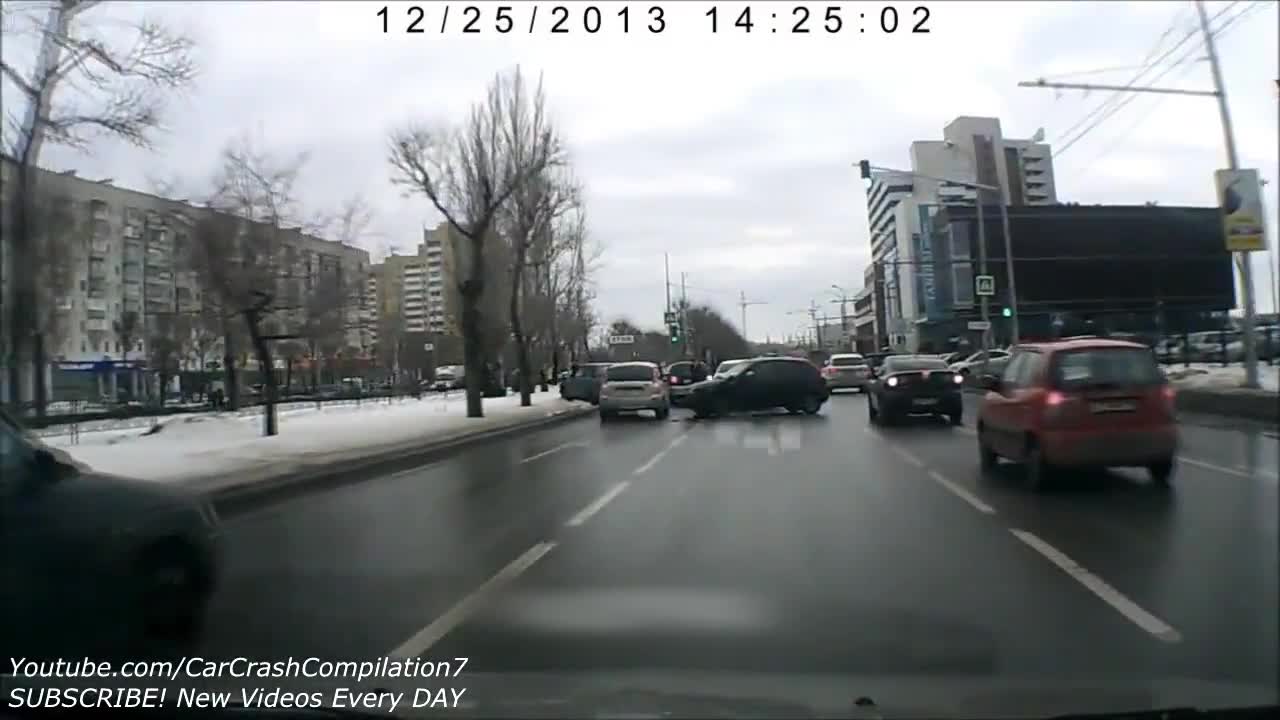 Car Crashes Compilation 191 - December 2013