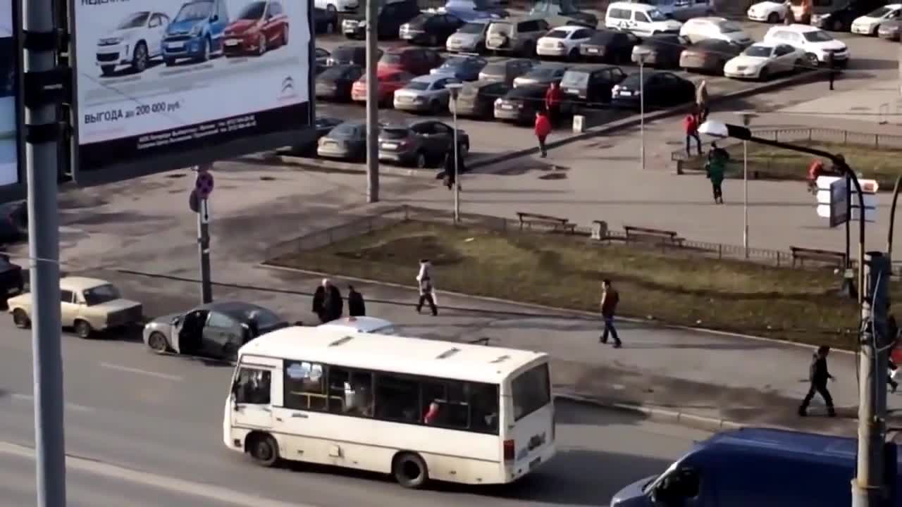 Само болните мозъци на руснаците могат да измислят тази дивотия :d