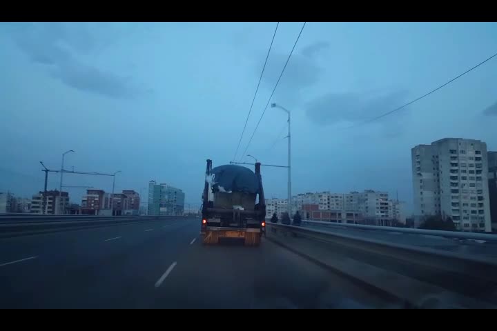 Боклуци по пътя