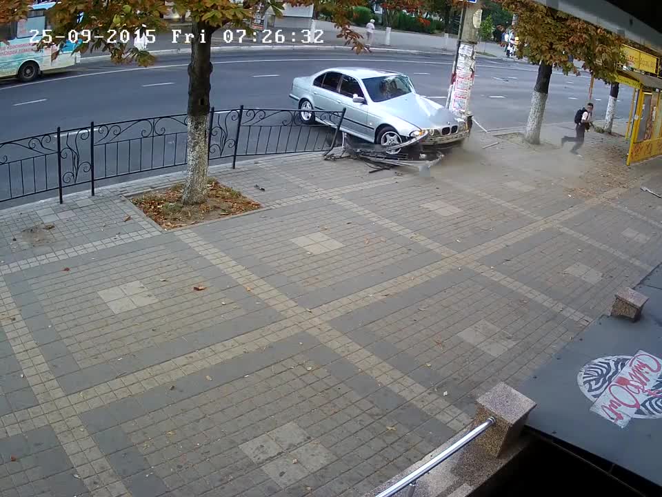 Буквално на косъм от смъртта!