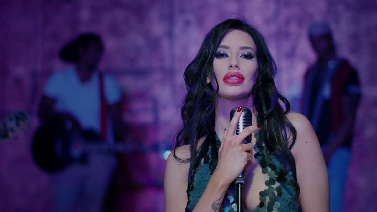KATARINA GRUJIC - KOMOTNO (OFFICIAL VIDEO 2018)