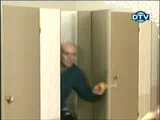 Голи И Смешни - Театър В Тоалетната