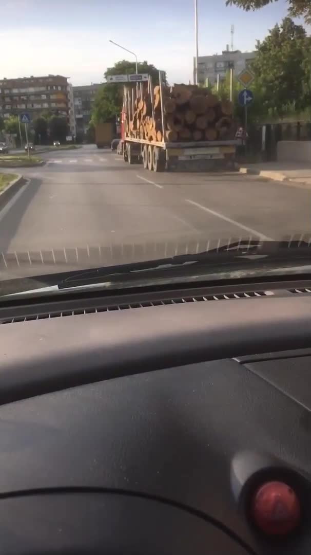 Къде спират тировете в Силистра?