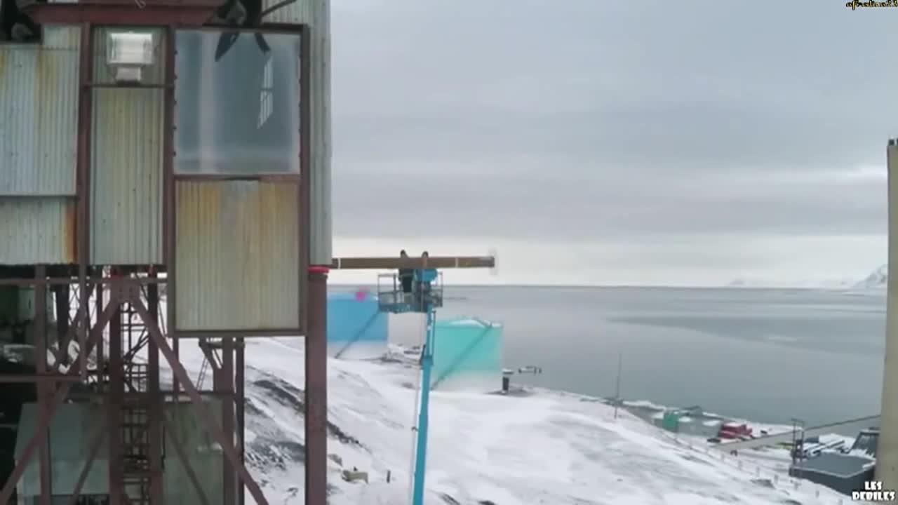 Този човек рискува живота си за да докаже своята теория