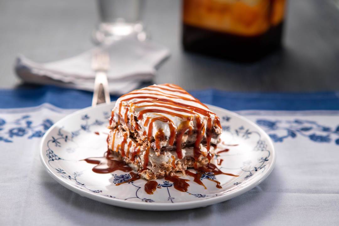 Бон Апети | Бисквитена торта с маскарпоне и шоколад