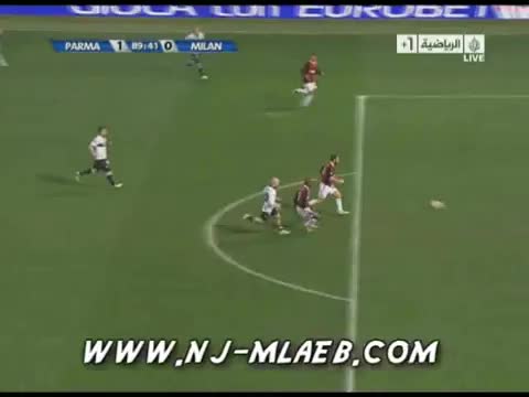 Божинов тресна Милан в последната минута! Парма - Милан 1:0 