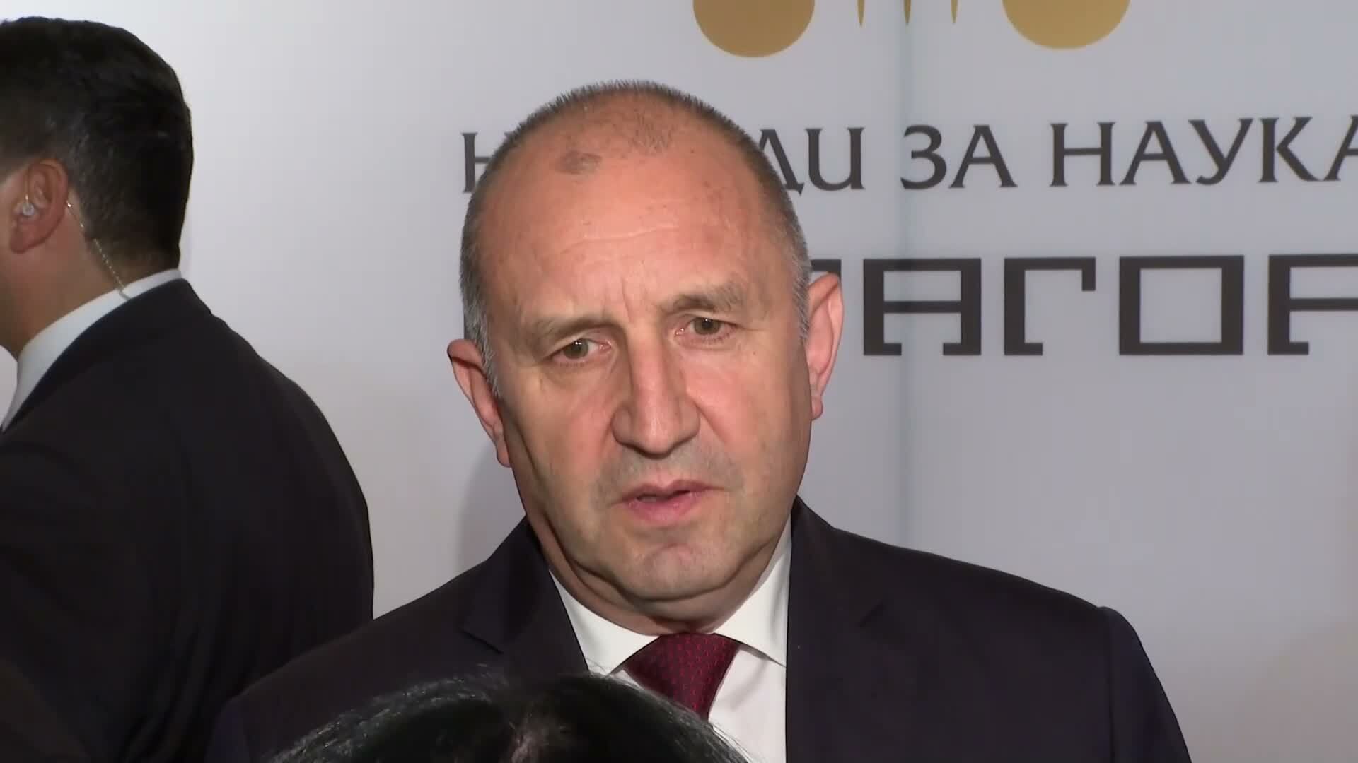 Румен Радев: Щяхме да вдигнем военни самолети, ако дроновете бяха влезли в териториалните ни води