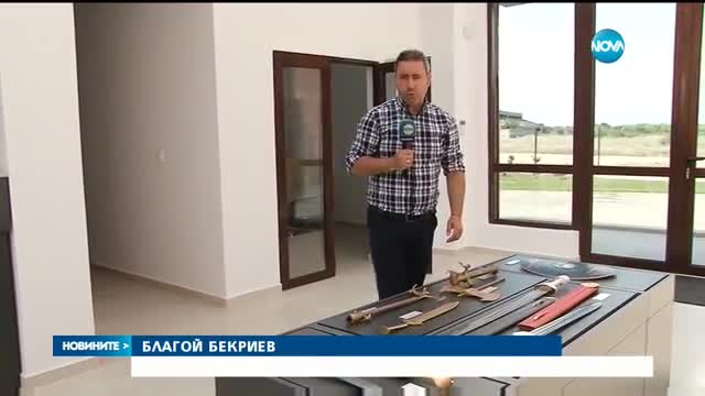 Разходка из най-голямата тракийска могила в България