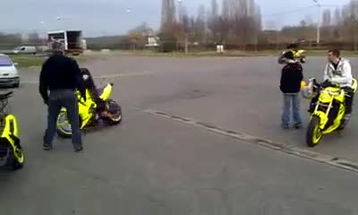 Този с мотора лудува!!! Гледайте докрай няма да съжалявате.
