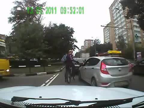 Още ми се прави на играч.