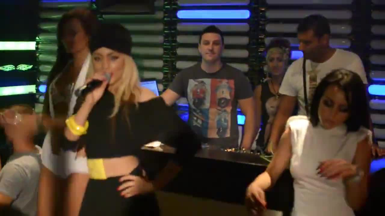 New! Теди Александрова - Kiss me baby ( На живо - live )