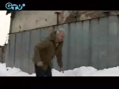 Нешоуто На Нед Кола Минава През крачето на Нед
