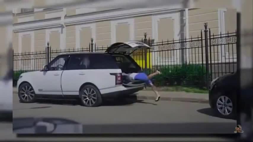 Спукана гума - проблем за жените !