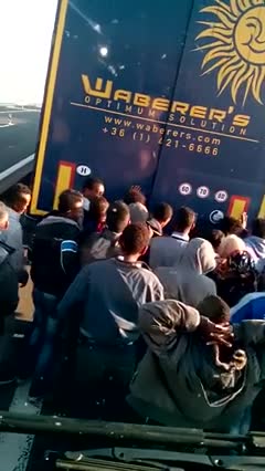 Ето какво правят бежанците по границите!
